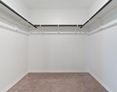 2833 Bellflower Drive - Photo Thumbnail 25