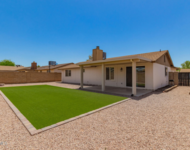 1512 W Mariposa Drive - Photo Thumbnail 17