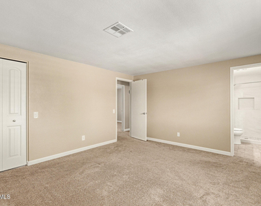 1512 W Mariposa Drive - Photo Thumbnail 10