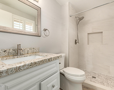 1512 W Mariposa Drive - Photo Thumbnail 11