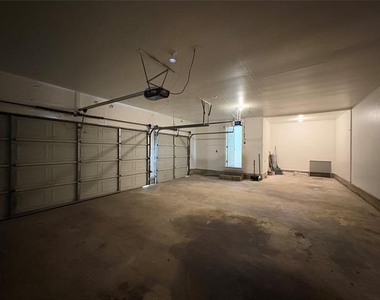 615 Oak Forest Drive - Photo Thumbnail 27