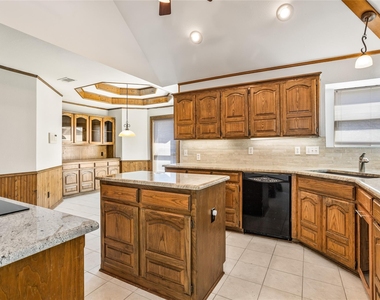 2942 Woodland Hills Drive - Photo Thumbnail 11