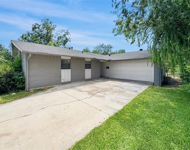 1319 Wisteria Way - Photo Thumbnail 12