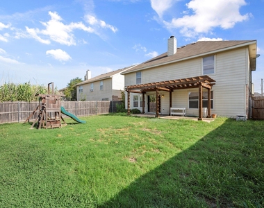 5012 Raymond Drive - Photo Thumbnail 22