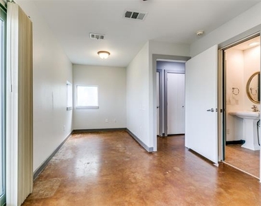 3801 San Jacinto Street - Photo Thumbnail 3