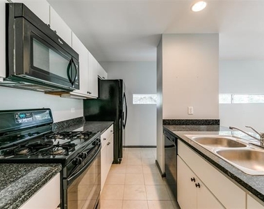 3801 San Jacinto Street - Photo Thumbnail 15
