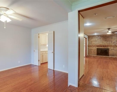 615 Oxford Drive - Photo Thumbnail 3
