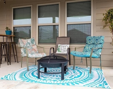 904 Saddle Horn Way - Photo Thumbnail 20