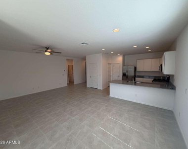 11023 W Atlantis Way - Photo Thumbnail 8