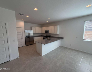 11023 W Atlantis Way - Photo Thumbnail 4