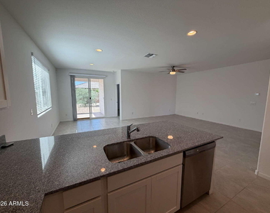 11023 W Atlantis Way - Photo Thumbnail 5