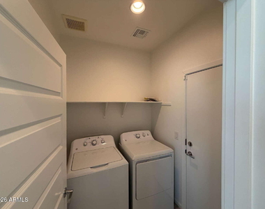 11023 W Atlantis Way - Photo Thumbnail 6