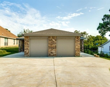 8106 Tanner Avenue - Photo Thumbnail 9