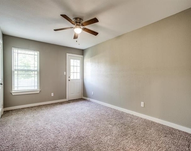 8106 Tanner Avenue - Photo Thumbnail 20