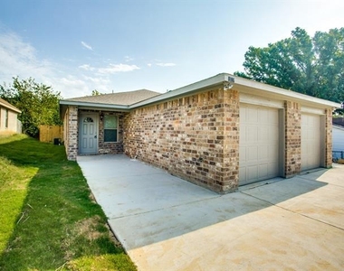 8106 Tanner Avenue - Photo Thumbnail 7
