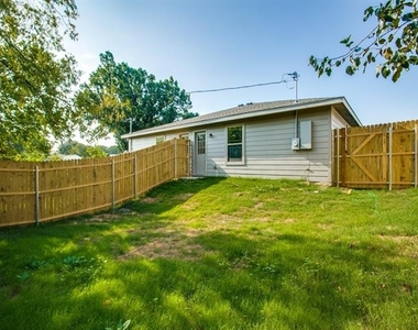8106 Tanner Avenue - Photo Thumbnail 24