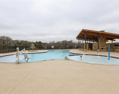 605 Cedar Springs Drive - Photo Thumbnail 27