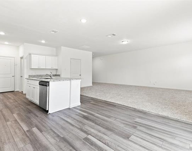 6520 Calico Lane - Photo Thumbnail 4