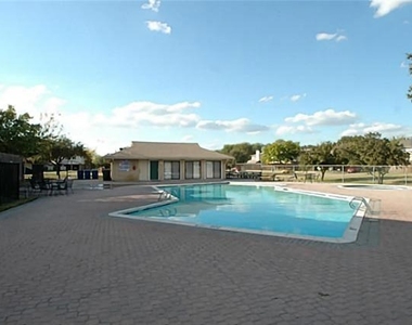 2110 Via Corona - Photo Thumbnail 19