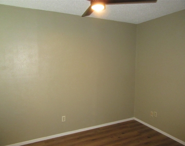 11311 Audelia Road - Photo Thumbnail 6