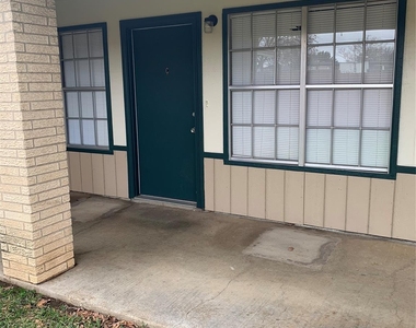 1724 W Sanford Street - Photo Thumbnail 14