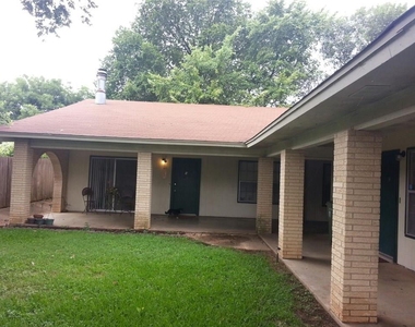 1724 W Sanford Street - Photo Thumbnail 1