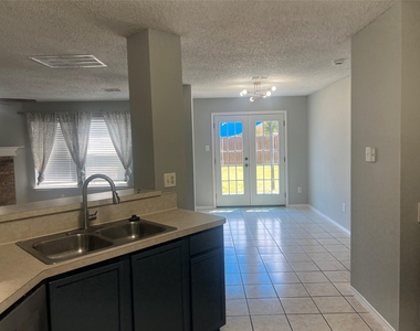 1538 Thornhill Lane - Photo Thumbnail 5