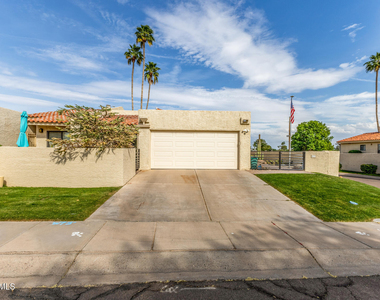 5137 N 79th Place - Photo Thumbnail 27