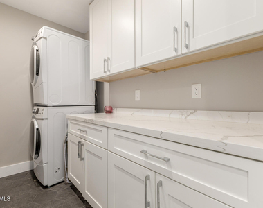 5137 N 79th Place - Photo Thumbnail 19