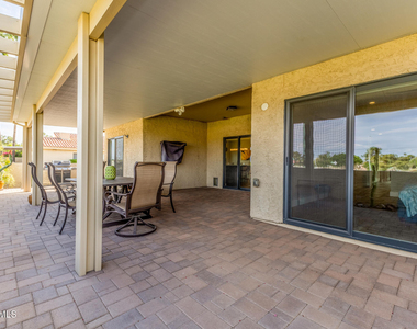 5137 N 79th Place - Photo Thumbnail 21