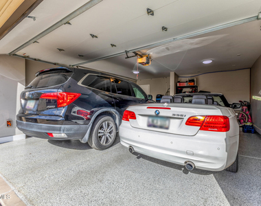 5137 N 79th Place - Photo Thumbnail 26