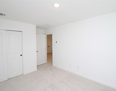 509 Ridgewood Drive - Photo Thumbnail 17