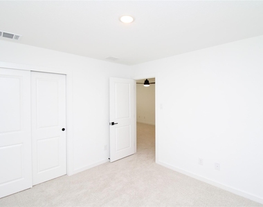 509 Ridgewood Drive - Photo Thumbnail 20