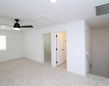 509 Ridgewood Drive - Photo Thumbnail 15