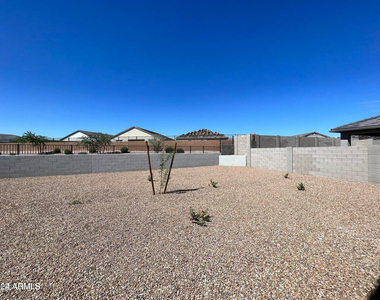 1058 W Avalon Canyon Drive - Photo Thumbnail 17