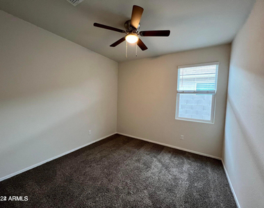 1058 W Avalon Canyon Drive - Photo Thumbnail 8