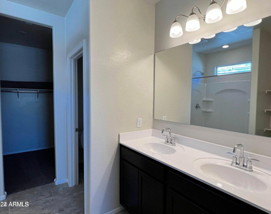 1058 W Avalon Canyon Drive - Photo Thumbnail 13