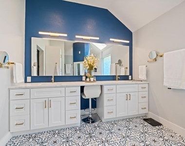 6402 Bluebonnet Drive - Photo Thumbnail 9
