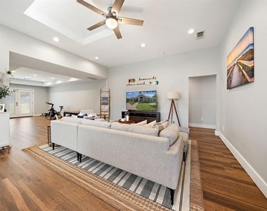 6402 Bluebonnet Drive - Photo Thumbnail 14