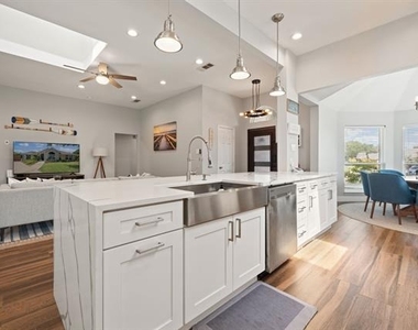 6402 Bluebonnet Drive - Photo Thumbnail 18