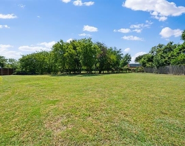 6402 Bluebonnet Drive - Photo Thumbnail 26