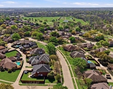 6613 Barclay Lane - Photo Thumbnail 33