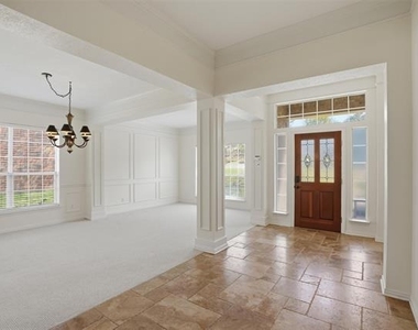 6613 Barclay Lane - Photo Thumbnail 2