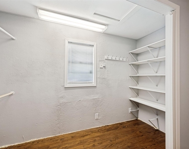 4009 Anita Avenue - Photo Thumbnail 21