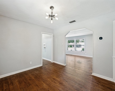4009 Anita Avenue - Photo Thumbnail 8