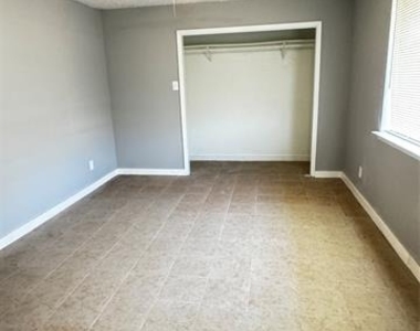 5410 Brookhollow Drive - Photo Thumbnail 3