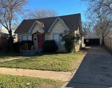 881 Ross Avenue - Photo Thumbnail 1