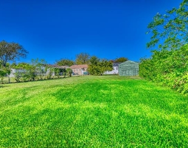 3330 Utah Avenue - Photo Thumbnail 12