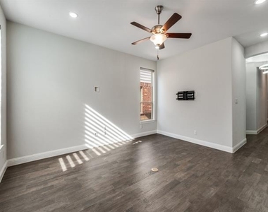 2152 Bailey Street - Photo Thumbnail 6