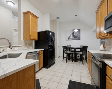 6257 Dark Forest Drive - Photo Thumbnail 7